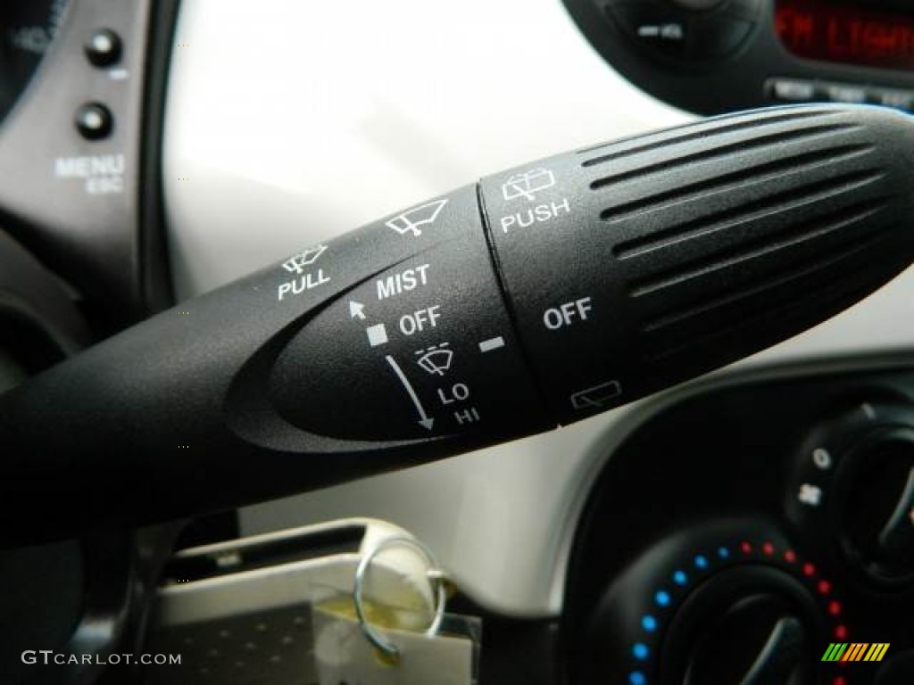 2012 Fiat 500 Sport Controls Photo #76084548