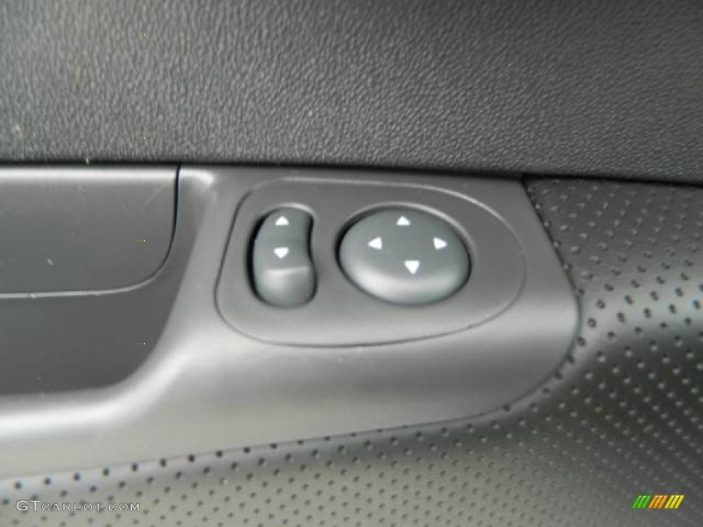 2012 Fiat 500 Sport Controls Photo #76084609