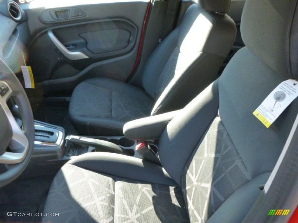 2013 Fiesta SE Sedan - Race Red / Charcoal Black photo #8