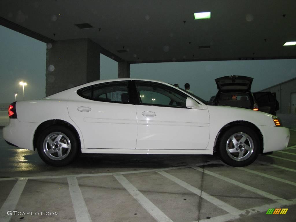 2004 Grand Prix GT Sedan - Summit White / Dark Pewter photo #6