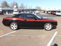 Pitch Black - Challenger SXT Photo No. 6