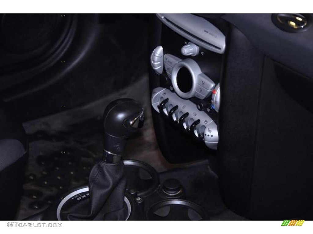 2010 Cooper Hardtop - Pepper White / Grey/Carbon Black photo #11