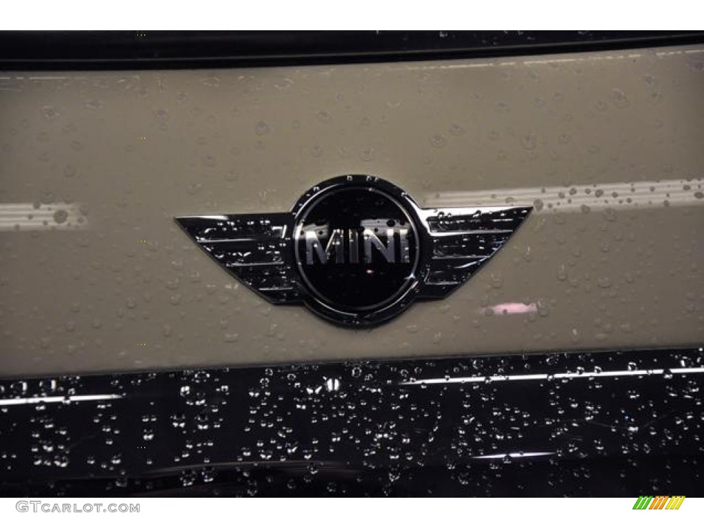 2010 Cooper Hardtop - Pepper White / Grey/Carbon Black photo #15