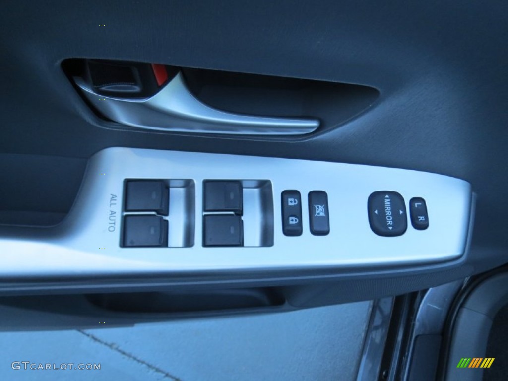 2013 Prius v Five Hybrid - Magnetic Gray Metallic / Dark Gray photo #22