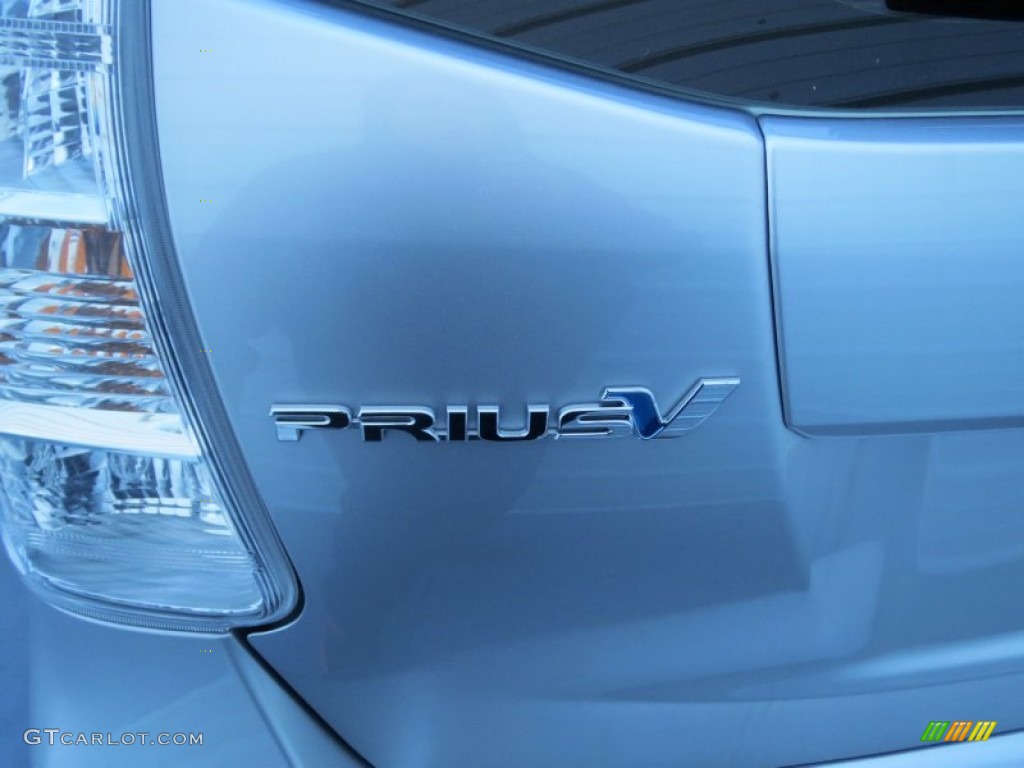 2013 Toyota Prius v Five Hybrid Marks and Logos Photo #76093236