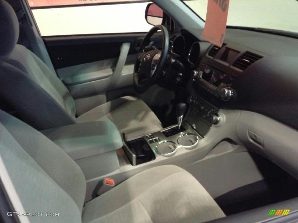 2012 Highlander V6 4WD - Classic Silver Metallic / Ash photo #3