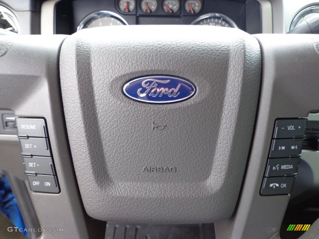 2010 Ford F150 XLT Regular Cab 4x4 Controls Photo #76096511