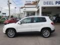 Candy White - Tiguan SE Photo No. 2