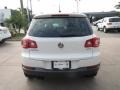 Candy White - Tiguan SE Photo No. 4