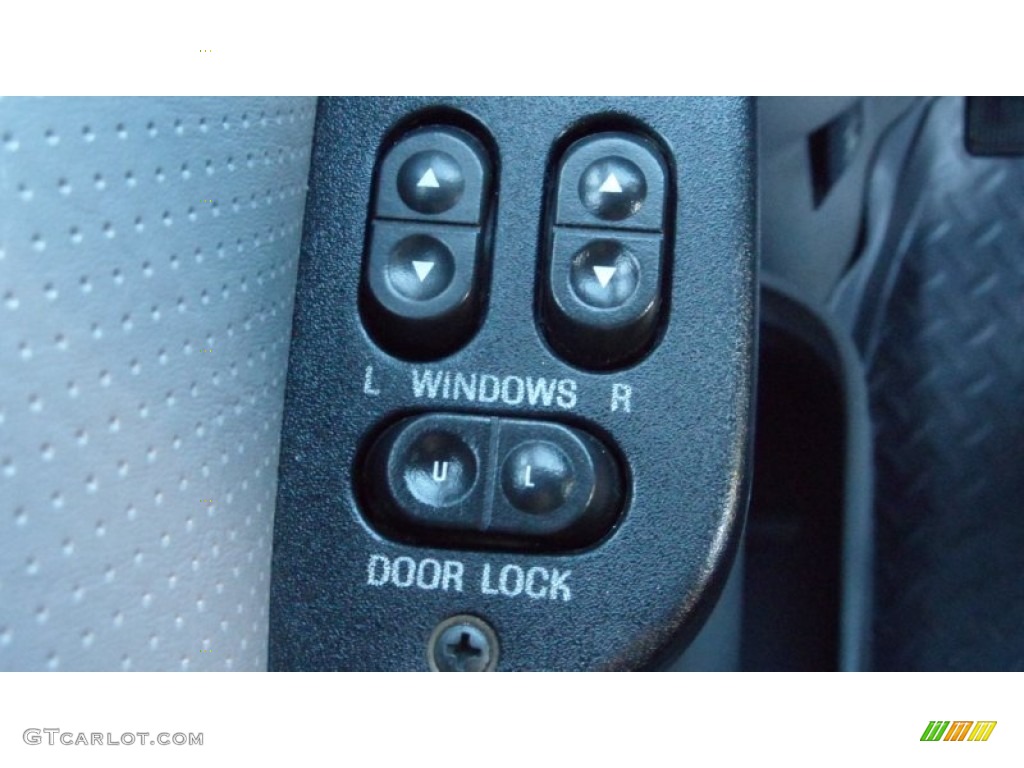 1997 F250 XLT Extended Cab 4x4 - Bright Red / Medium Graphite photo #8