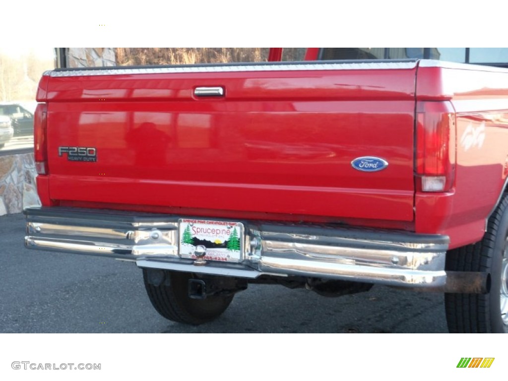 1997 F250 XLT Extended Cab 4x4 - Bright Red / Medium Graphite photo #19