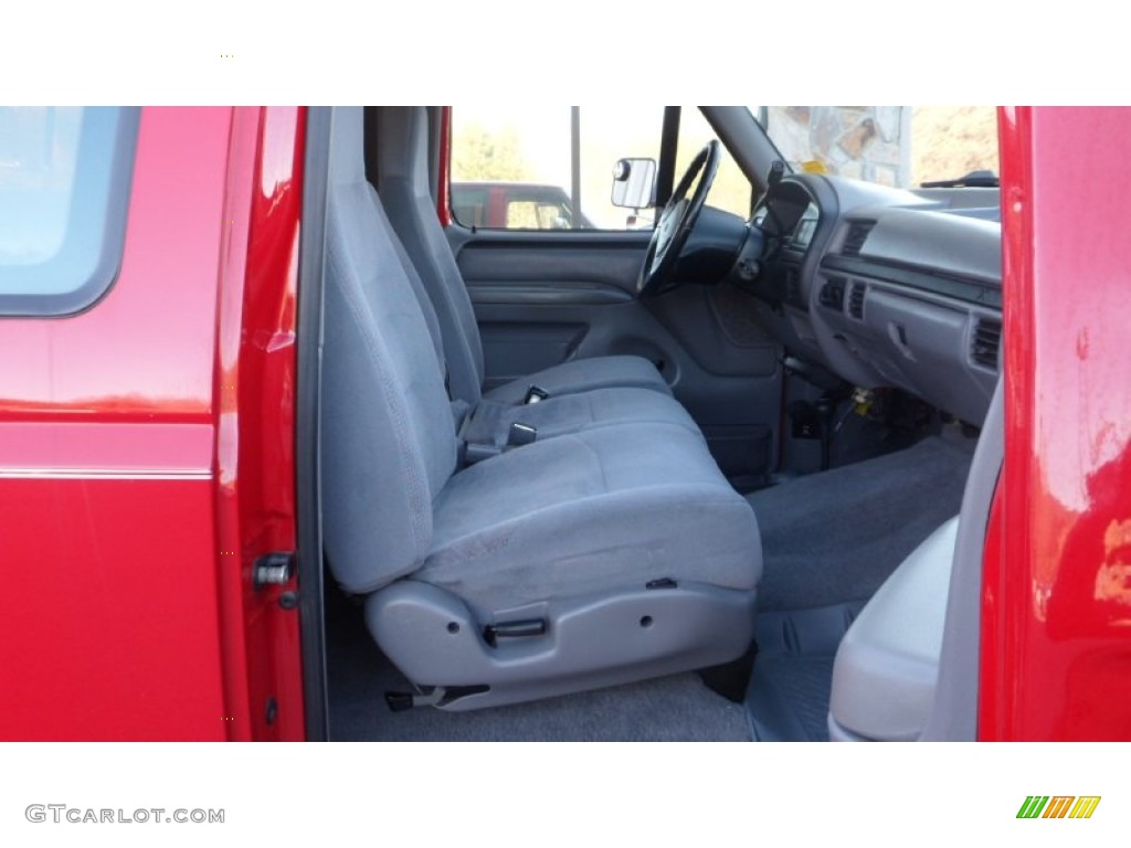 1997 F250 XLT Extended Cab 4x4 - Bright Red / Medium Graphite photo #34
