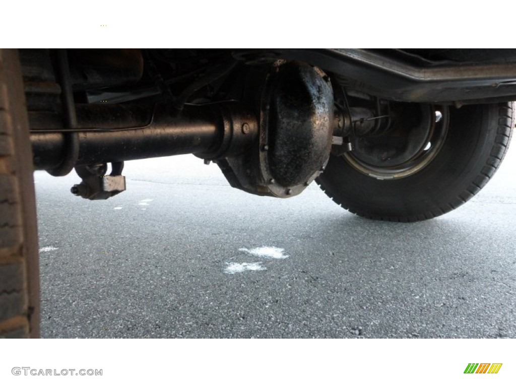 1997 F250 XLT Extended Cab 4x4 - Bright Red / Medium Graphite photo #40