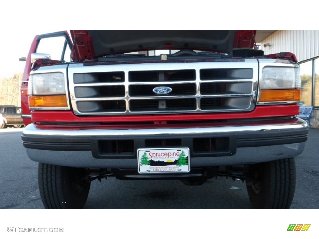 1997 F250 XLT Extended Cab 4x4 - Bright Red / Medium Graphite photo #47