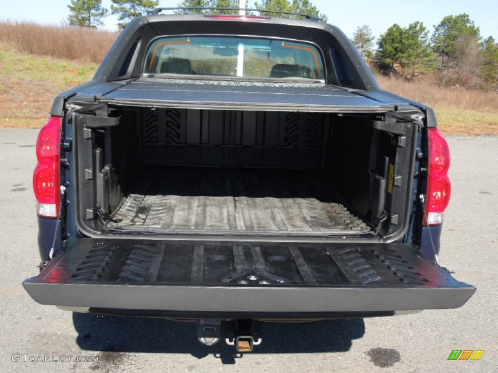 2005 Avalanche LS - Bermuda Blue Metallic / Tan/Neutral photo #16