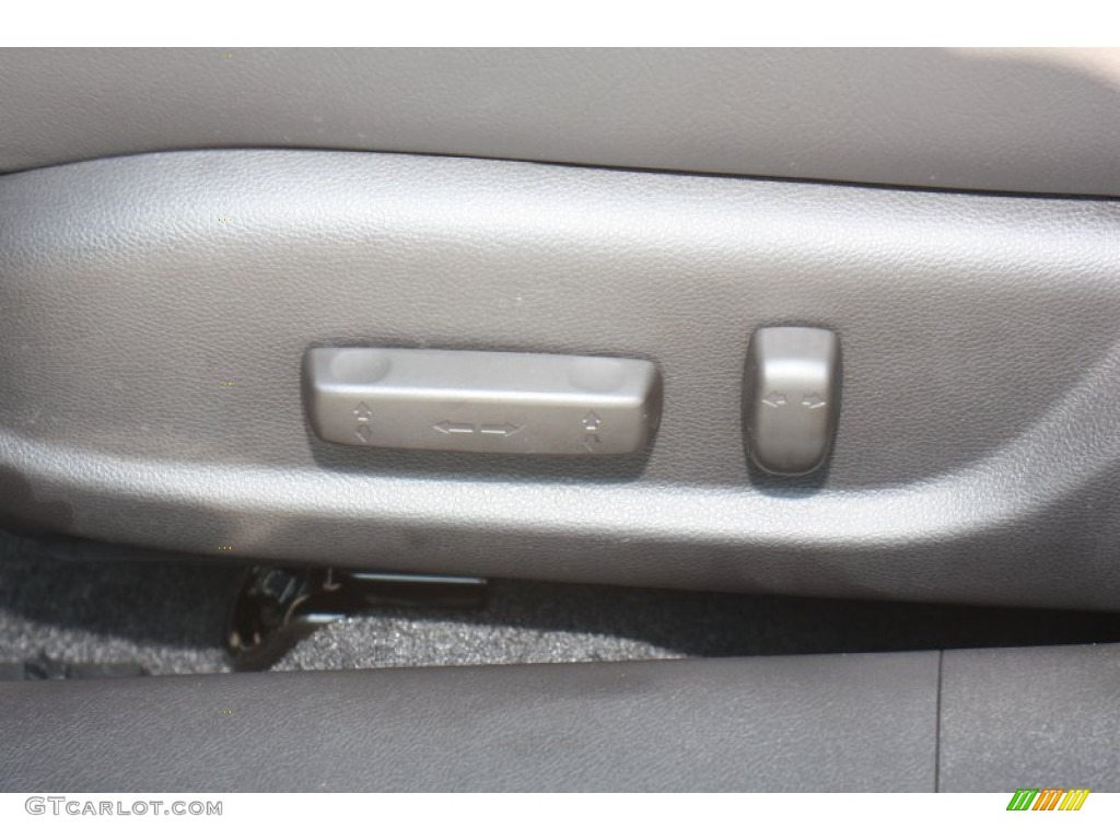 2013 Acura TSX Special Edition Controls Photo #76105715