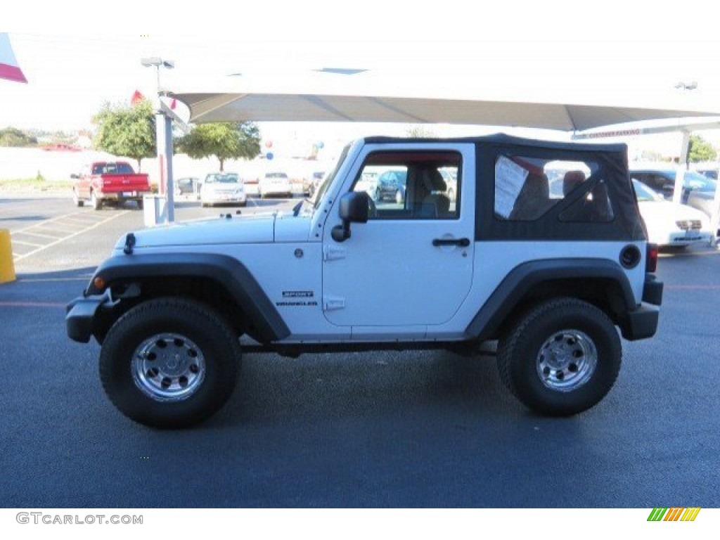 2011 Wrangler Sport 4x4 - Bright White / Black photo #4