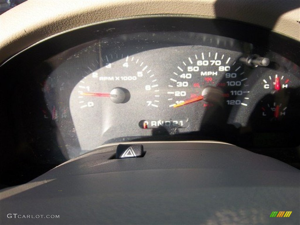 2005 F150 XLT SuperCrew - Dark Toreador Red Metallic / Tan photo #40