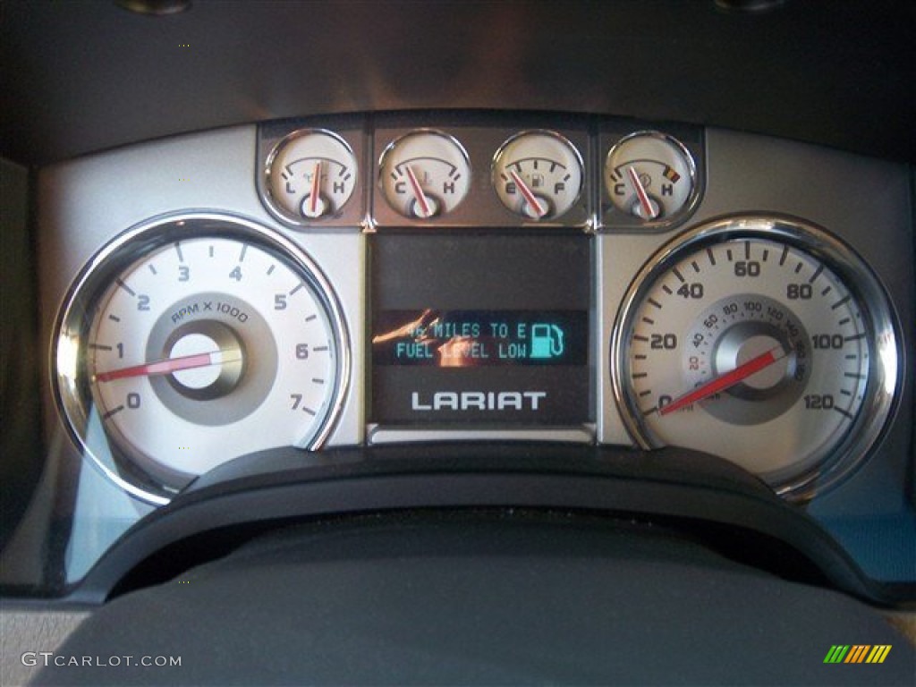 2010 F150 Lariat SuperCrew - Red Candy Metallic / Tan photo #25