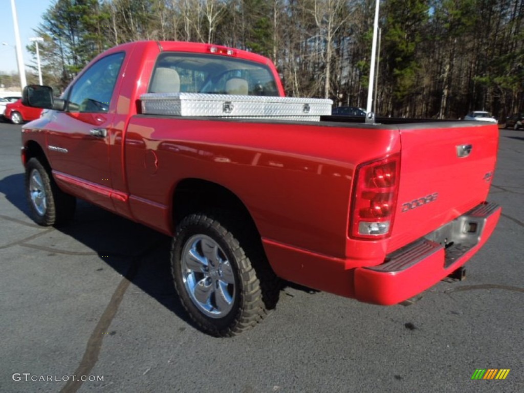 2004 Ram 1500 SLT Regular Cab 4x4 - Flame Red / Taupe photo #4