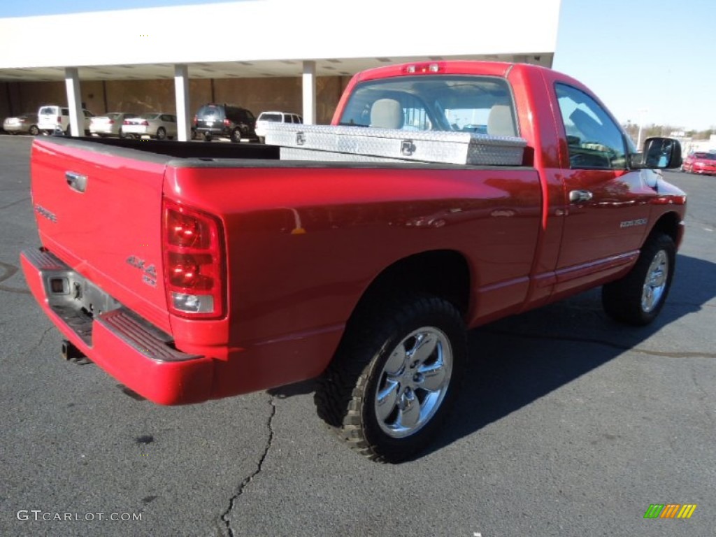2004 Ram 1500 SLT Regular Cab 4x4 - Flame Red / Taupe photo #5