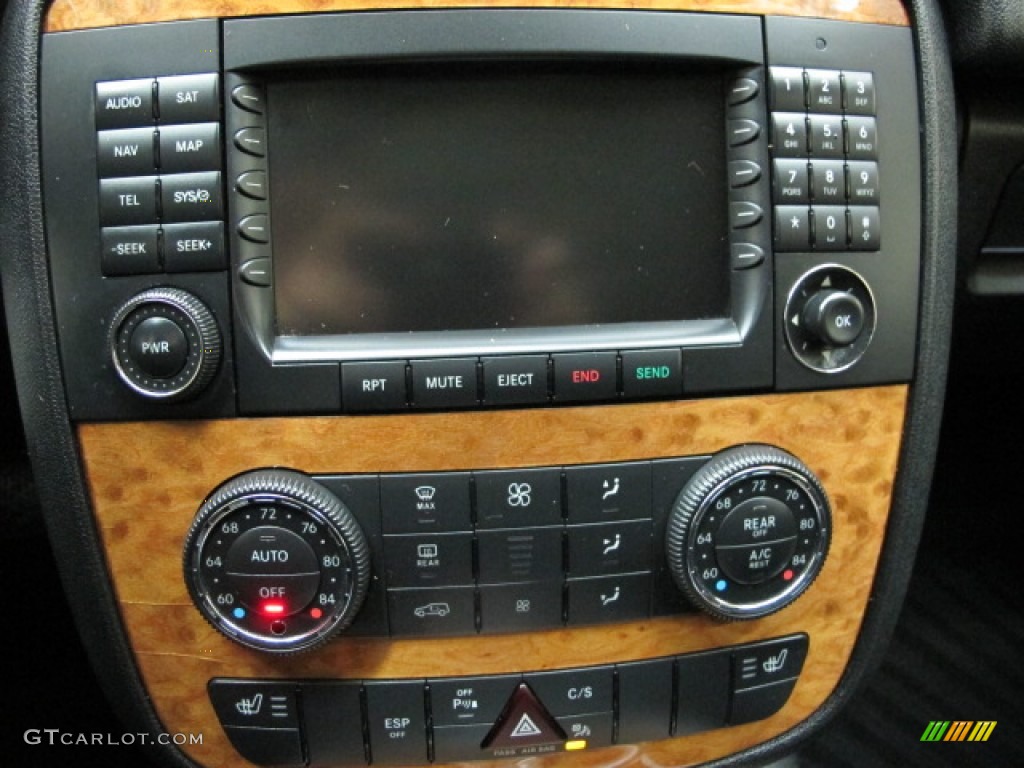 2008 Mercedes-Benz R 350 4Matic Controls Photo #76114327