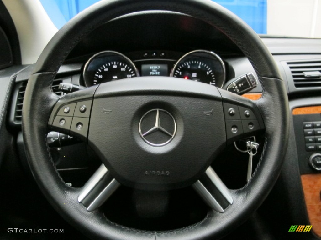 2008 Mercedes-Benz R 350 4Matic Steering Wheel Photos