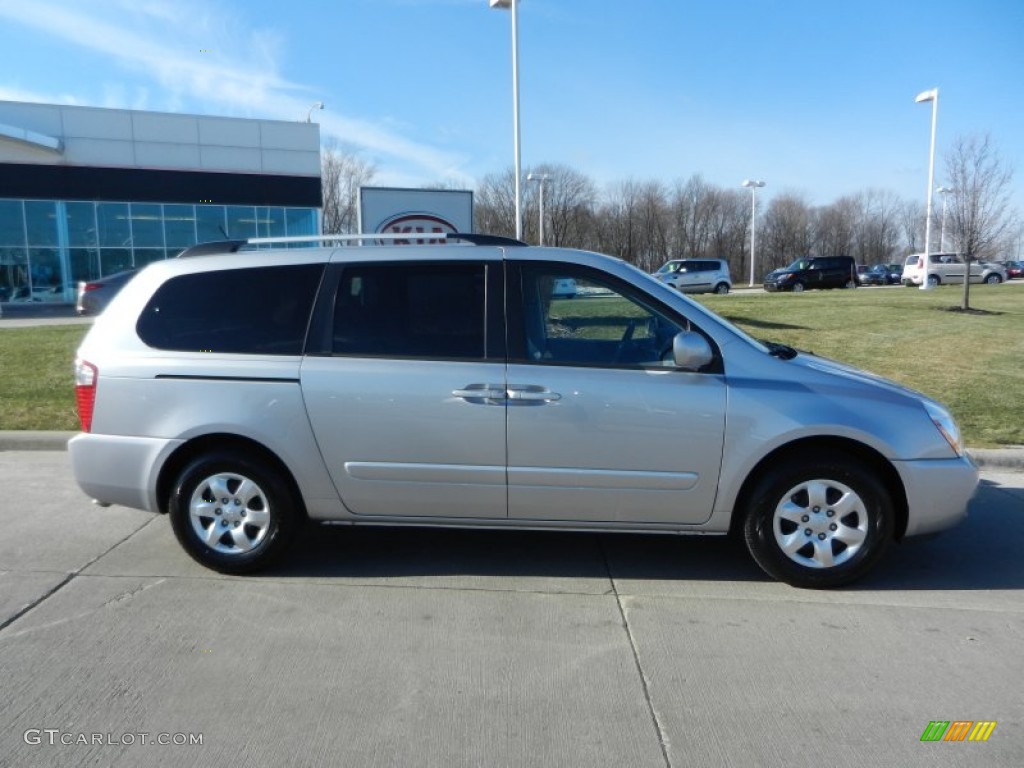 2009 Sedona LX - Clear Silver / Gray photo #2