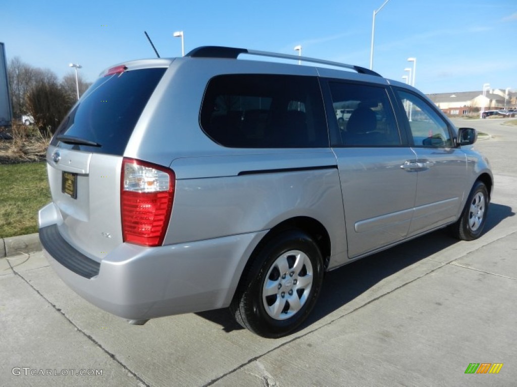 2009 Sedona LX - Clear Silver / Gray photo #3