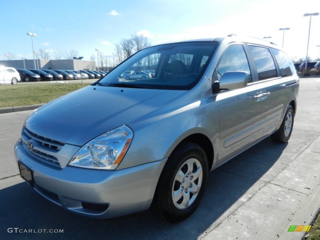 2009 Sedona LX - Clear Silver / Gray photo #7