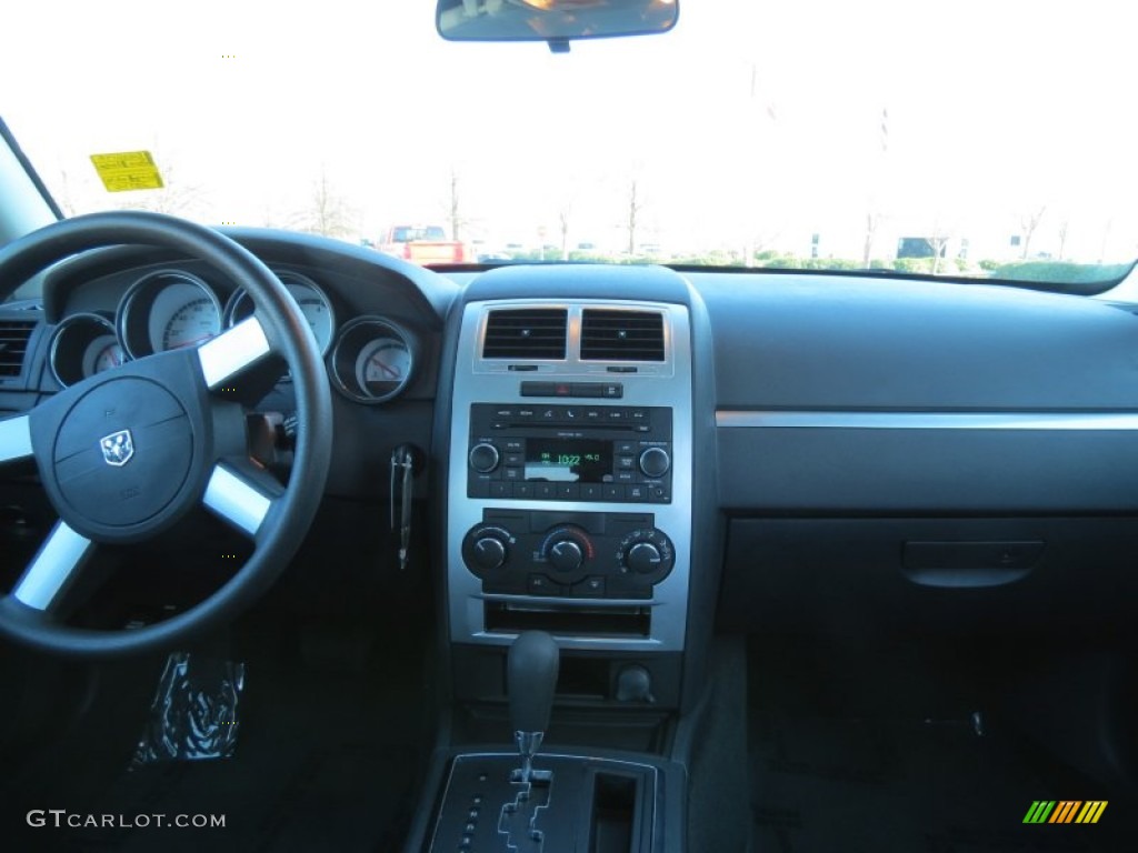 2010 Charger 3.5L - Stone White / Dark Slate Gray photo #24