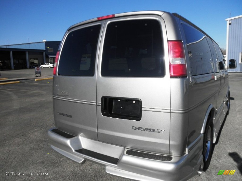 Light Pewter Metallic 2004 Chevrolet Express 1500 Passenger Conversion Van Exterior Photo #76117964