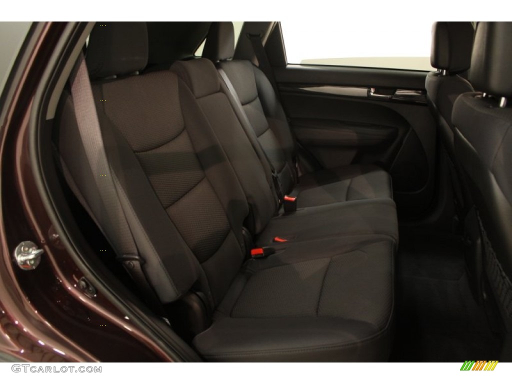 2011 Kia Sorento LX AWD Rear Seat Photo #76118116
