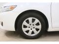 Super White - Camry LE Photo No. 16