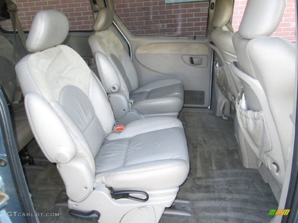 2003 Chrysler Town & Country Limited Rear Seat Photo #76119553