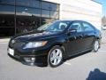 Black - Camry SE Photo No. 2