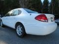 Vibrant White - Taurus SEL Photo No. 2