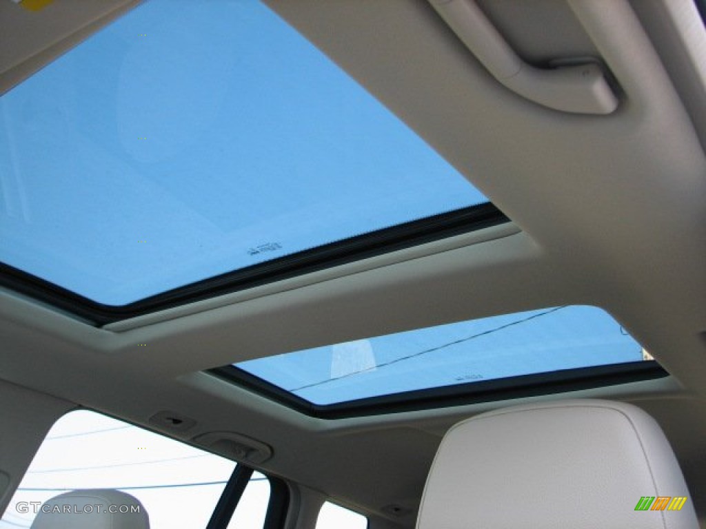 2012 Mercedes-Benz GLK 350 4Matic Sunroof Photos