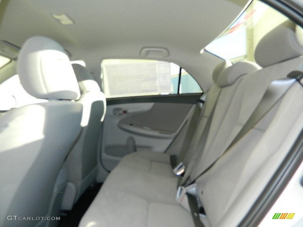 2013 Corolla L - Classic Silver Metallic / Ash photo #12