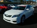 Super White - Camry SE Photo No. 7