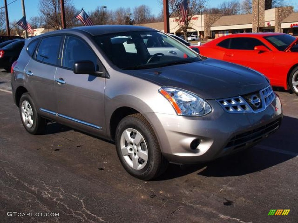 2011 Rogue SV AWD - Platinum Graphite / Black photo #2