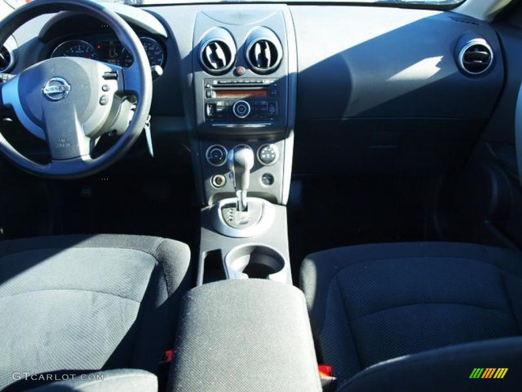 2011 Rogue SV AWD - Platinum Graphite / Black photo #10