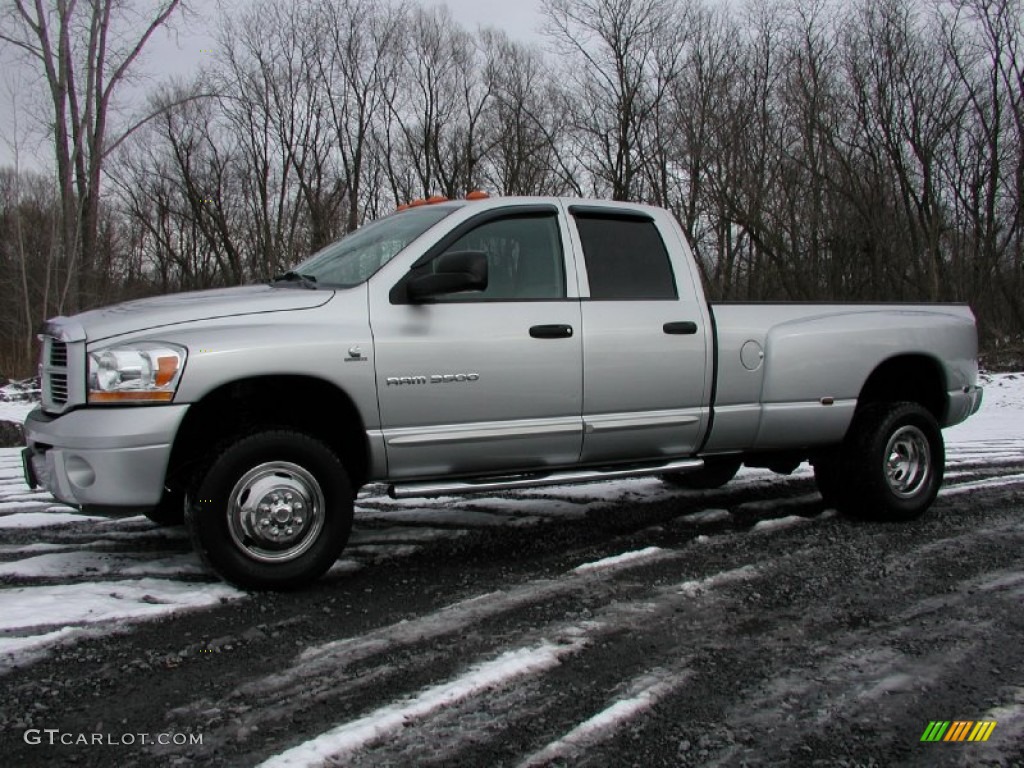 2006 Ram 3500 SLT Quad Cab 4x4 Dually - Mineral Gray Metallic / Medium Slate Gray photo #2