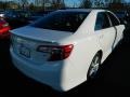 Super White - Camry SE Photo No. 3