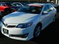 Super White - Camry SE Photo No. 7