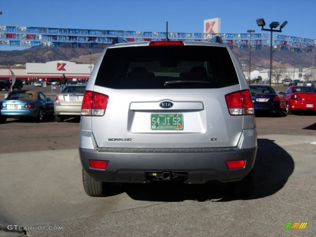 2009 Borrego EX V6 4x4 - Bright Silver / Gray photo #12