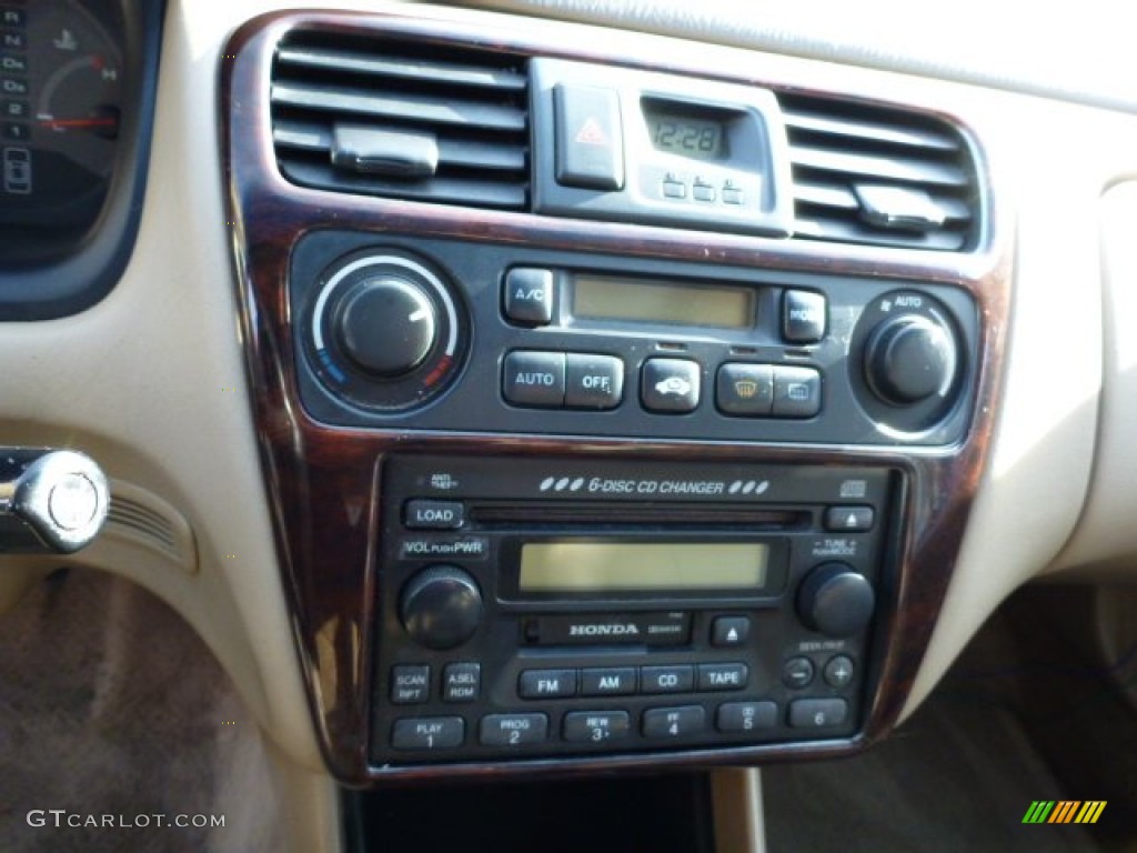 2001 Honda Accord EX V6 Coupe Controls Photo #76136379