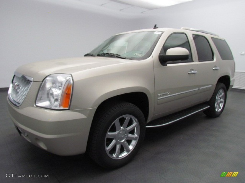 Champagne Silver Metallic 2013 GMC Yukon Denali AWD Exterior Photo #76142952