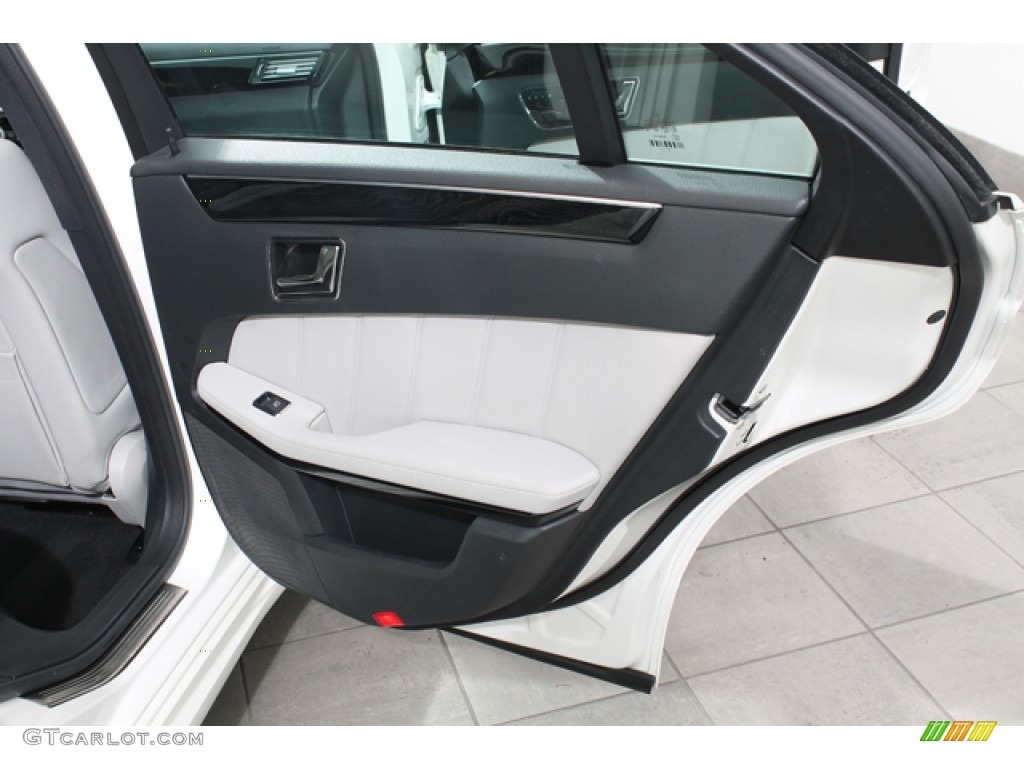2010 Mercedes-Benz E 350 4Matic Sedan Ash Gray Door Panel Photo #76143402
