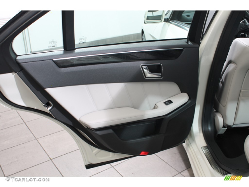 2010 Mercedes-Benz E 350 4Matic Sedan Ash Gray Door Panel Photo #76143429